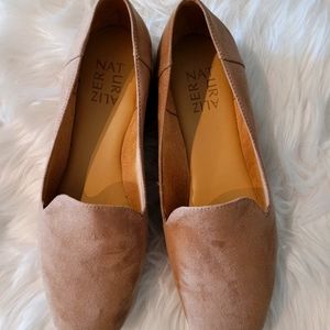 Naturalizer flats